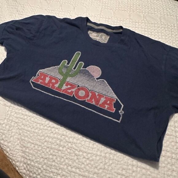Arizona- Nike Mens Tee Size Small - Picture 1 of 2